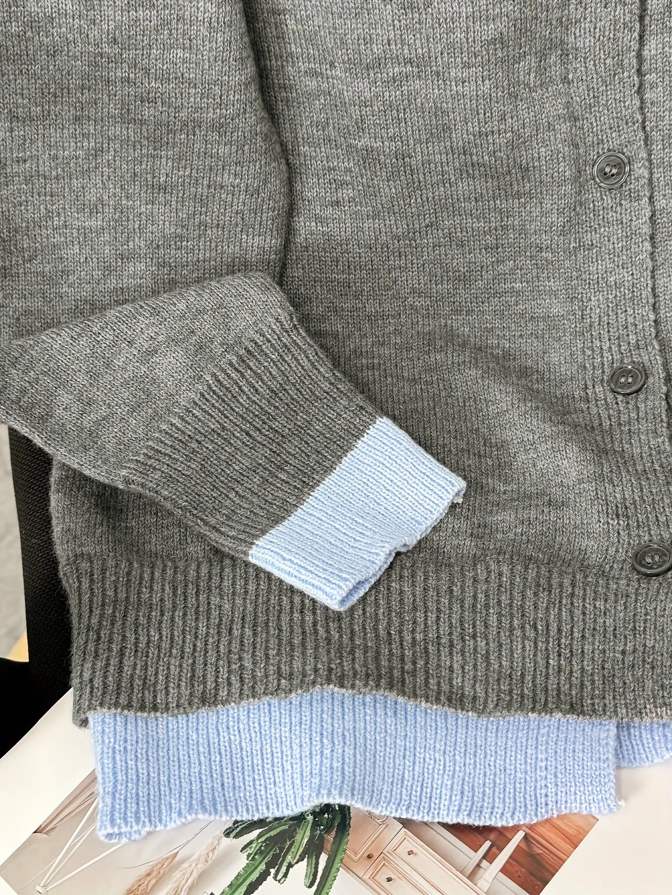 Cozy Chic Cardigan - Women's Long Sleeve Crew Neck Cardigans - Soft 100% Polyester Knit Fabric, Vibrant Color Block Design, Perfect for Spring and Fall Seasons, Everyday Wear