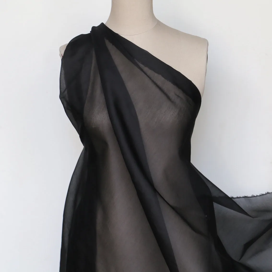 Shadow Nero Organza